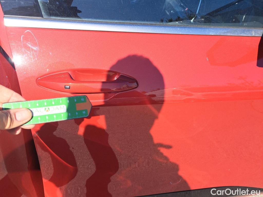  KIA  Sportage KIA  / 2022 / 5P / todoterreno 1.6 T-GDi HEV 171kW (230CV) GT-line 4X2 #19