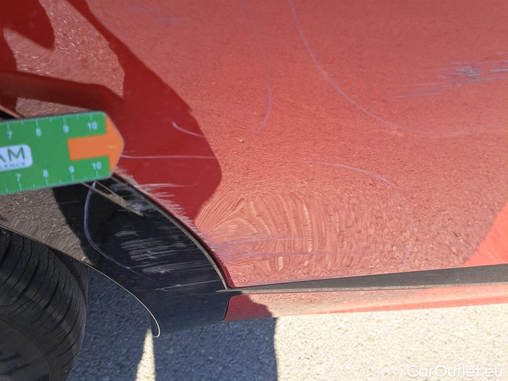  KIA  Sportage KIA  / 2022 / 5P / todoterreno 1.6 T-GDi HEV 171kW (230CV) GT-line 4X2 #4