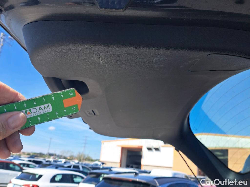  KIA  Sportage KIA  / 2022 / 5P / todoterreno 1.6 T-GDi MHEV 118kW (160CV) Drive 17