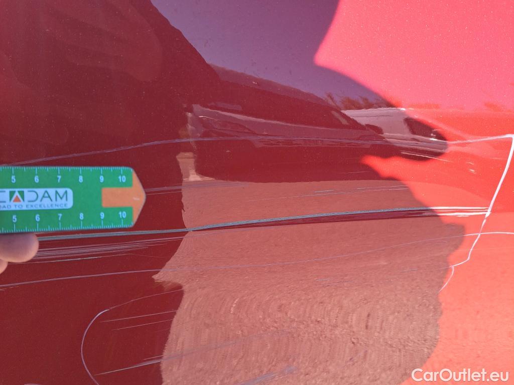  KIA  Sportage KIA  / 2022 / 5P / todoterreno 1.6 T-GDi HEV 171kW (230CV) GT-line 4X2 #2