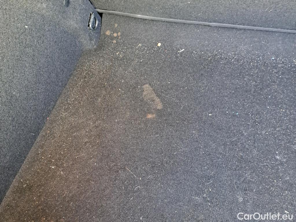  Citroen  C3 CITROEN  / 2020 / 5P / berlina con portón Turbo 100 Max #26