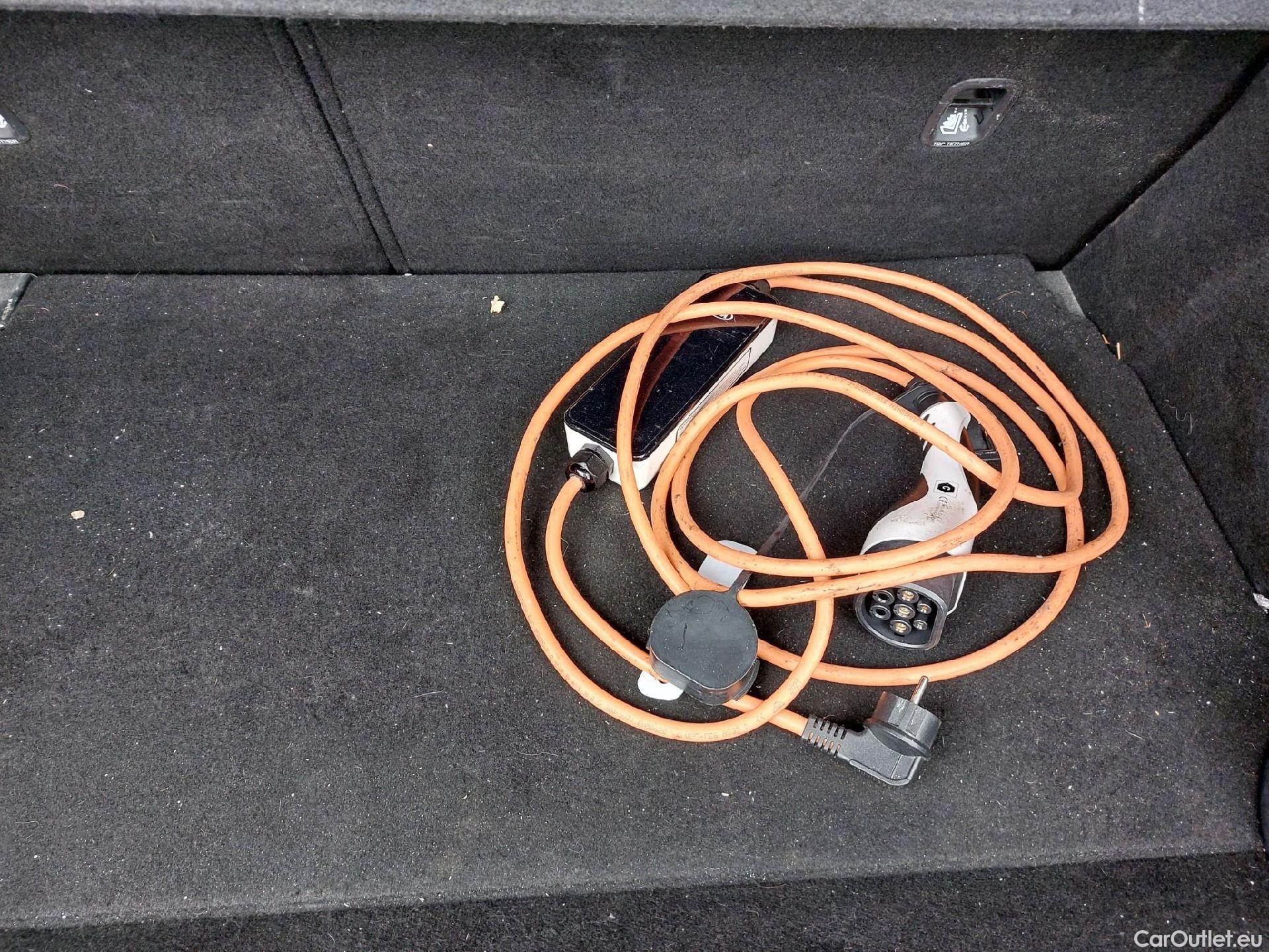  KIA  XCeed KIA  1.6 GDi PHEV 104kW (141CV) eDrive (AC) #1