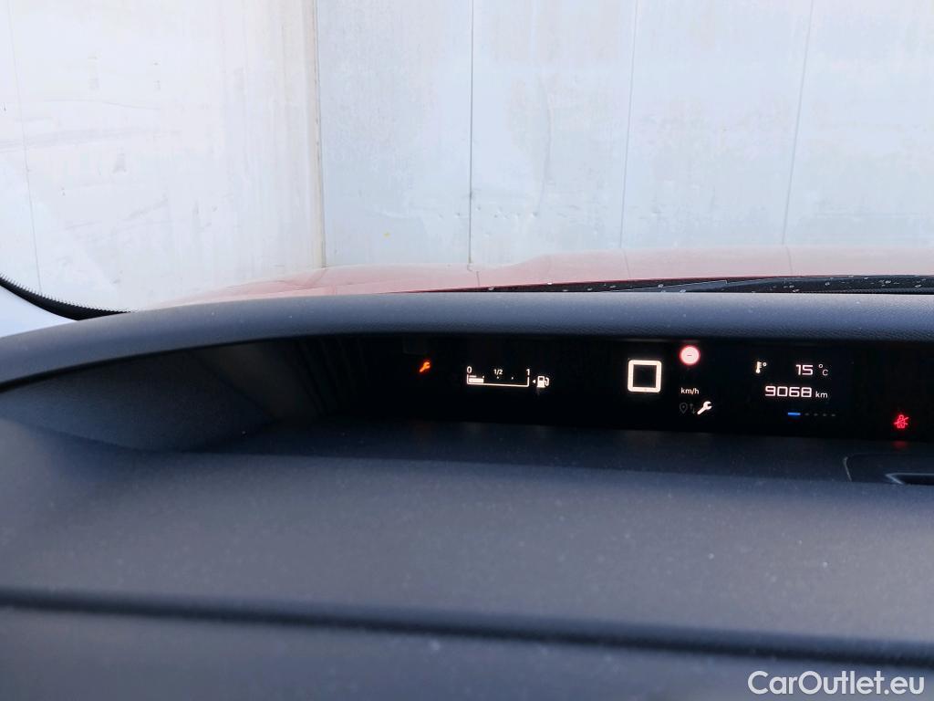  Citroen  C3 CITROEN  / 2020 / 5P / berlina con portón Turbo 100 Max #28