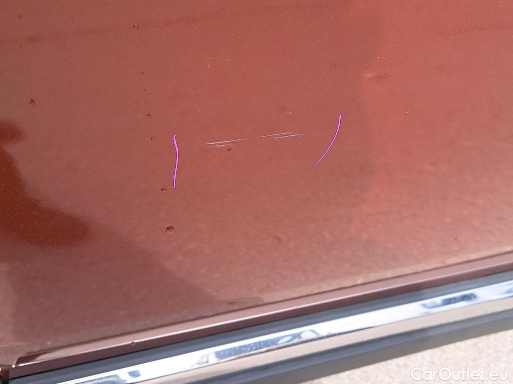  Peugeot  3008 PEUGEOT  / 2016 / 5P / todoterreno 1.2 PURETECH 96KW (130CV) ALLURE EAT8 #12