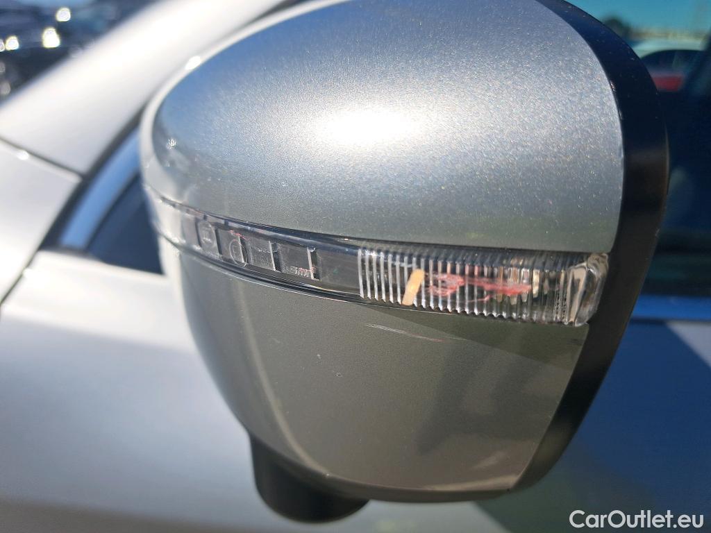  Nissan  Qashqai NISSAN  / 2017 / 5P / todoterreno DIG-T 103 kW (140 CV) E6D N-CONNECTA #21