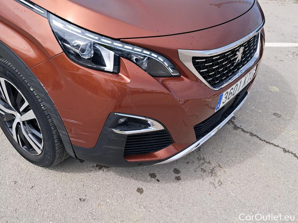  Peugeot  3008 PEUGEOT  / 2016 / 5P / todoterreno 1.2 PURETECH 96KW (130CV) ALLURE EAT8 #19