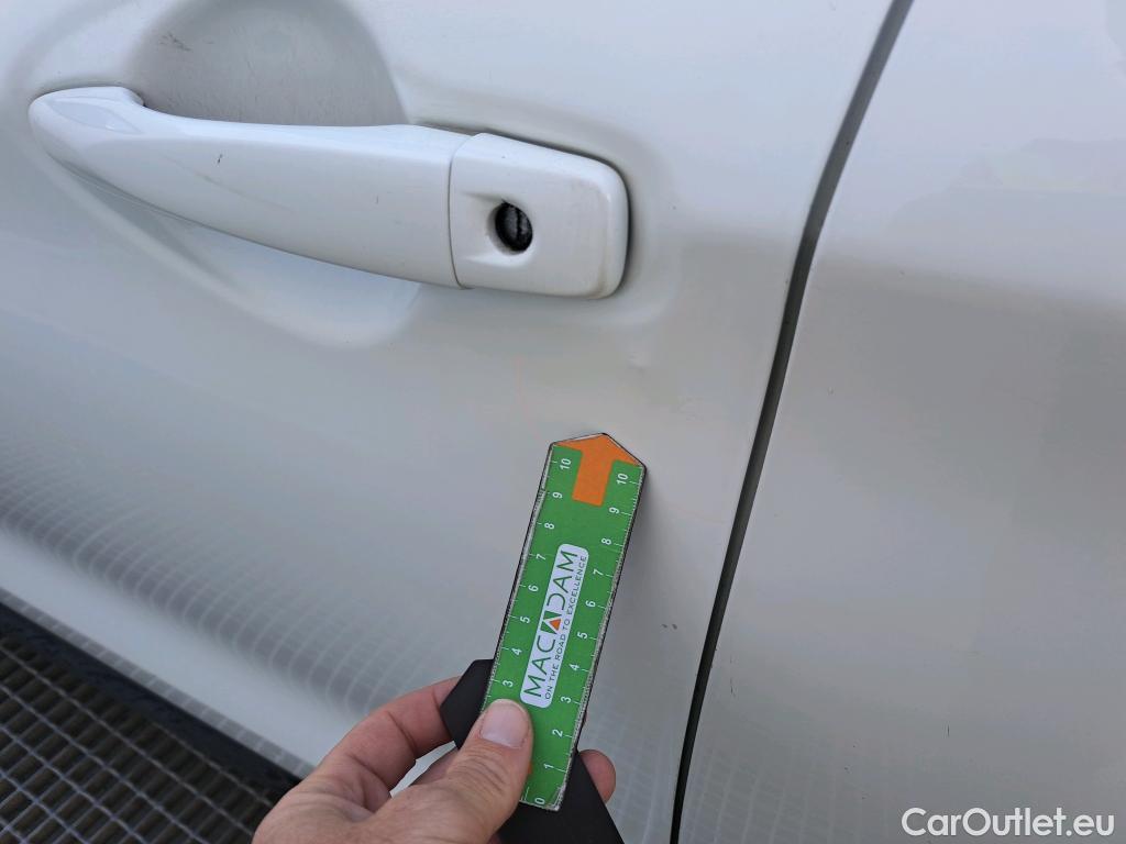  Nissan  Qashqai NISSAN  / 2017 / 5P / todoterreno dCi 85 kW (115 CV) ACENTA #8