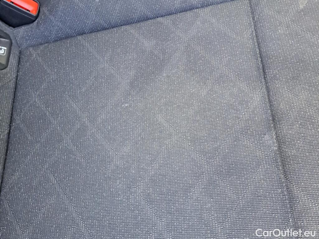  Volkswagen  Golf  VOLKSWAGEN / 2020 / 5P / berlina con portón Life 1.0 TSI 81kW (110CV) #13