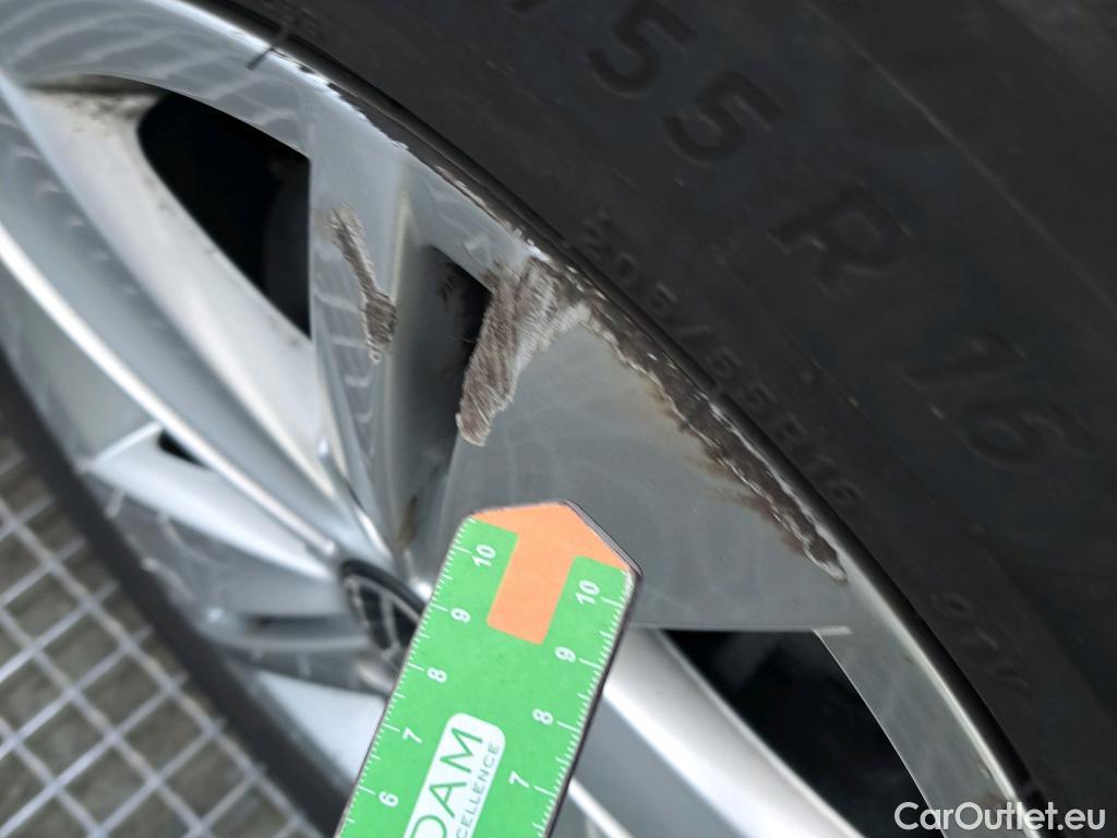  Volkswagen  Golf  VOLKSWAGEN / 2020 / 5P / berlina con portón Life 1.0 TSI 81kW (110CV) #17