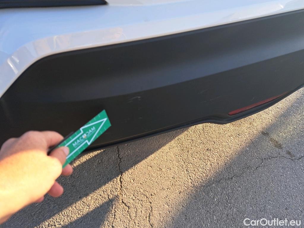  Toyota  C-HR TOYOTA  / 2019 / 5P / todoterreno 1.8 125H Active #9