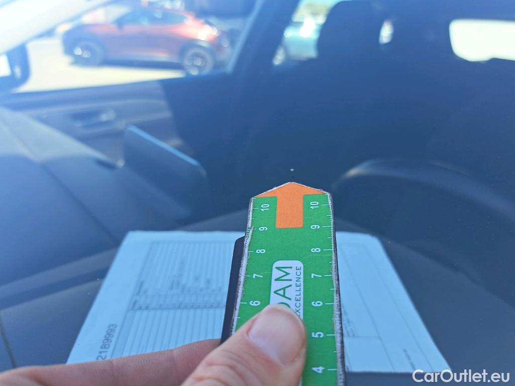  Nissan  Qashqai NISSAN  / 2021 / 5P / todoterreno DIG-T 103kW (140CV) mHEV 4x2 Acenta #28