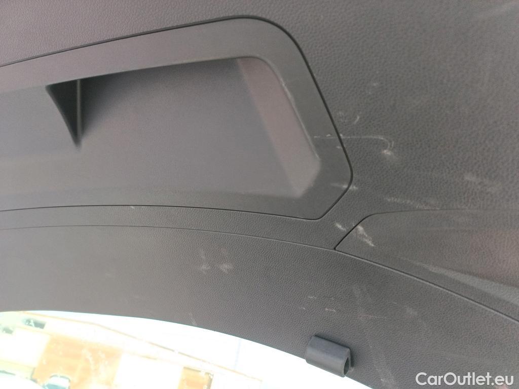  Seat  Arona SEAT  / 2017 / 5P / todoterreno 1.0 TSI 81kW (110CV) Style Plus (AC) #3