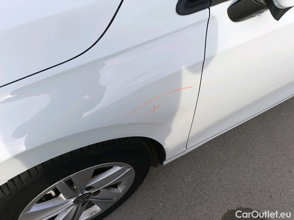  Volkswagen  Golf  VOLKSWAGEN / 2020 / 5P / berlina con portón Life 2.0 TDI 85kW (115CV) #1