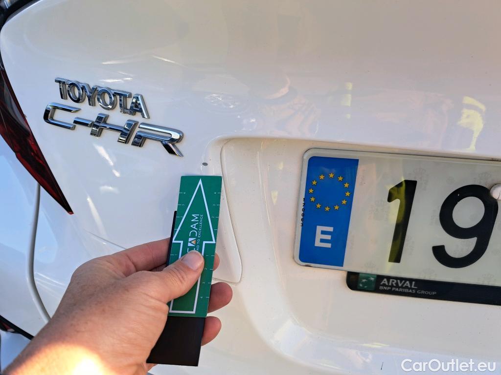  Toyota  C-HR TOYOTA  / 2019 / 5P / todoterreno 1.8 125H Active #3