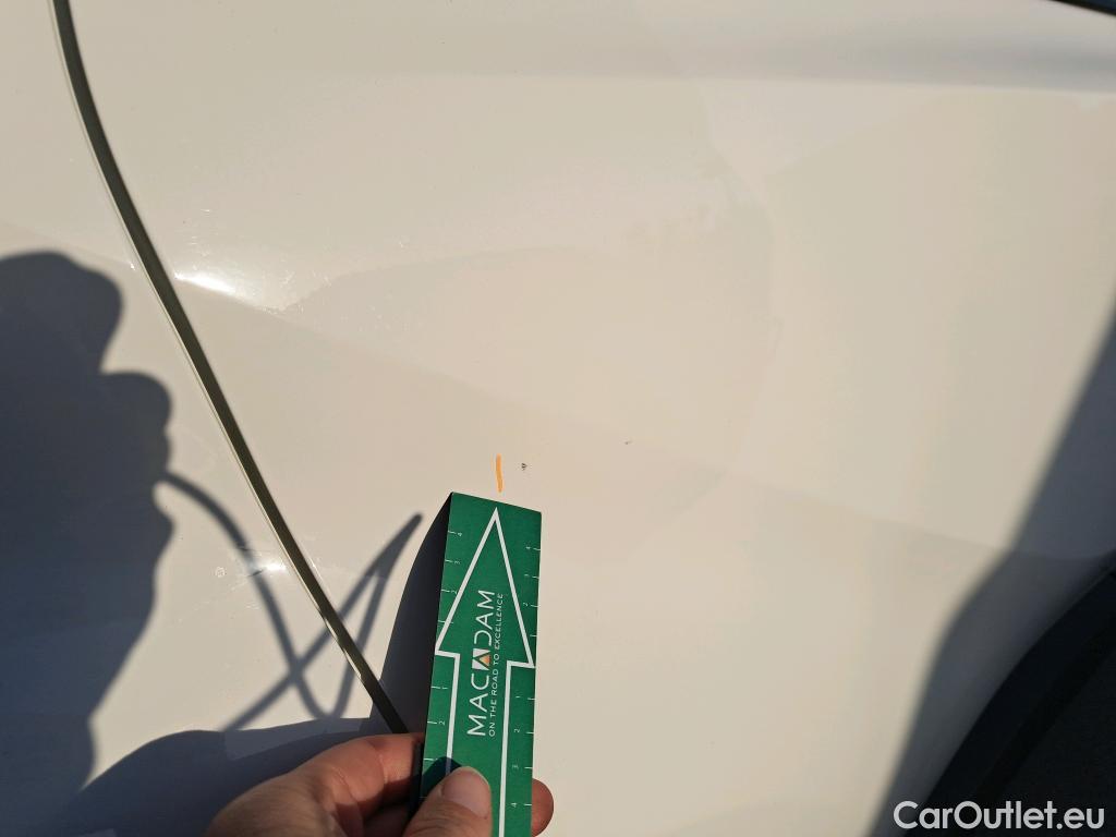  Toyota  C-HR TOYOTA  / 2019 / 5P / todoterreno 1.8 125H Active #13