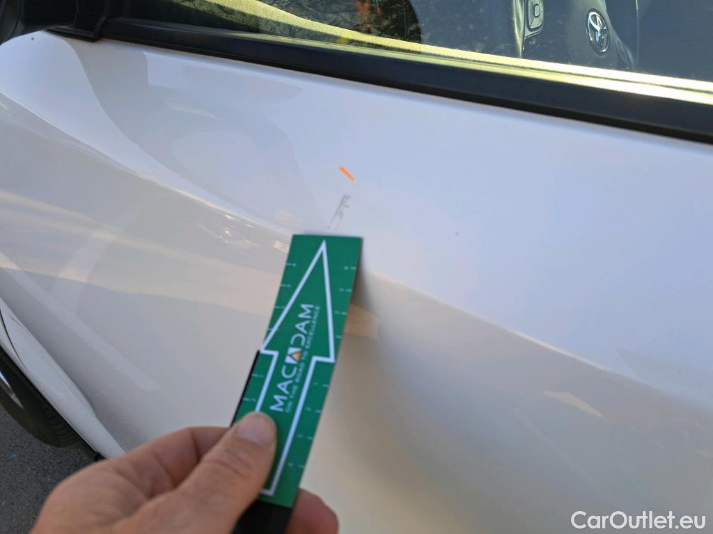  Toyota  C-HR TOYOTA  / 2019 / 5P / todoterreno 1.8 125H Active #11