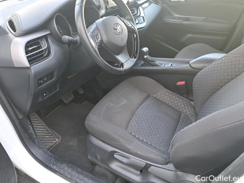  Toyota  C-HR TOYOTA  / 2019 / 5P / todoterreno 1.8 125H Active #7
