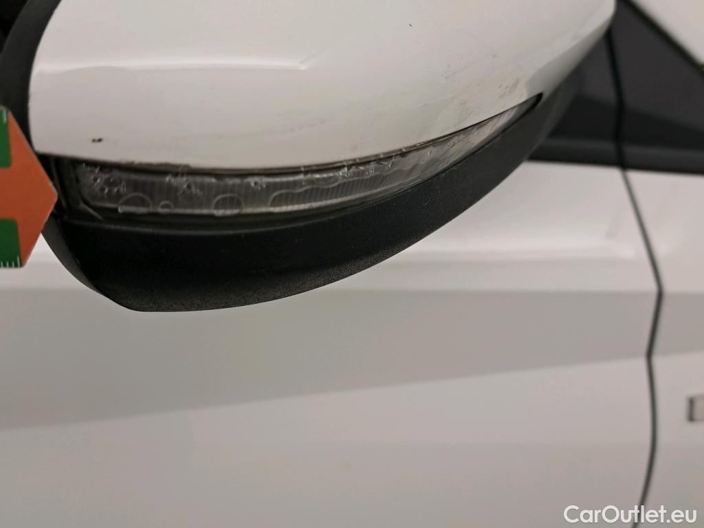  Hyundai  i20 HYUNDAI  / 2020 / 5P / berlina con portón 1.0 TGDI 74kW (100CV) 48V Essence #39