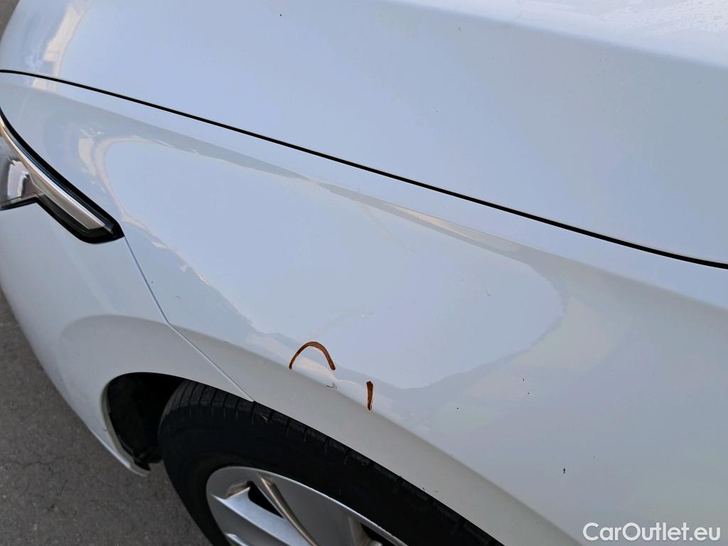  Volkswagen  Golf  VIII Berlina 2.0 TDI 115CV MT6 E6dT #7