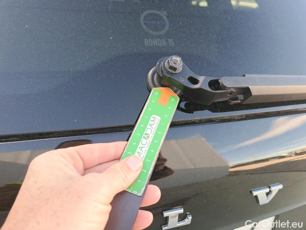  Volvo  XC60 VOLVO  / 2017 / 5P / todoterreno 2.0 B4 D4 AWD Business Plus Auto #29