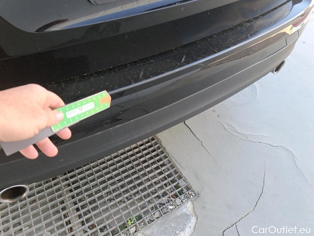  Volvo  XC60 VOLVO  / 2017 / 5P / todoterreno 2.0 B4 D4 AWD Business Plus Auto #26