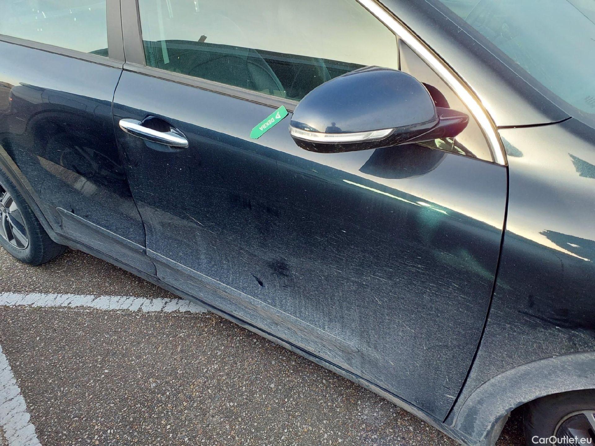  KIA  Niro KIA  / 2019 / 5P / crossover 1.6 GDi HEV 104kW (141CV) Drive #15