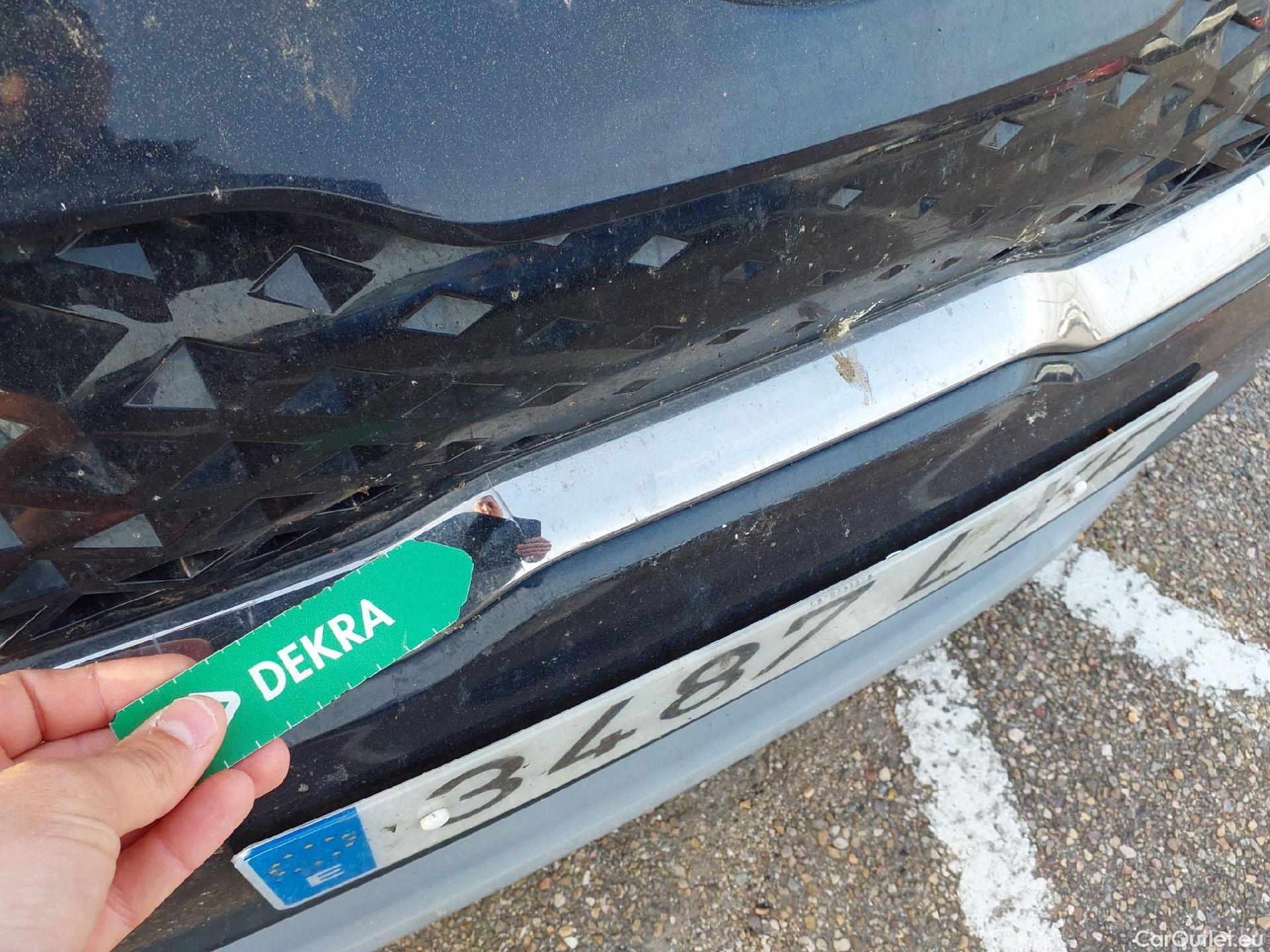  KIA  Niro KIA  / 2019 / 5P / crossover 1.6 GDi HEV 104kW (141CV) Drive #24