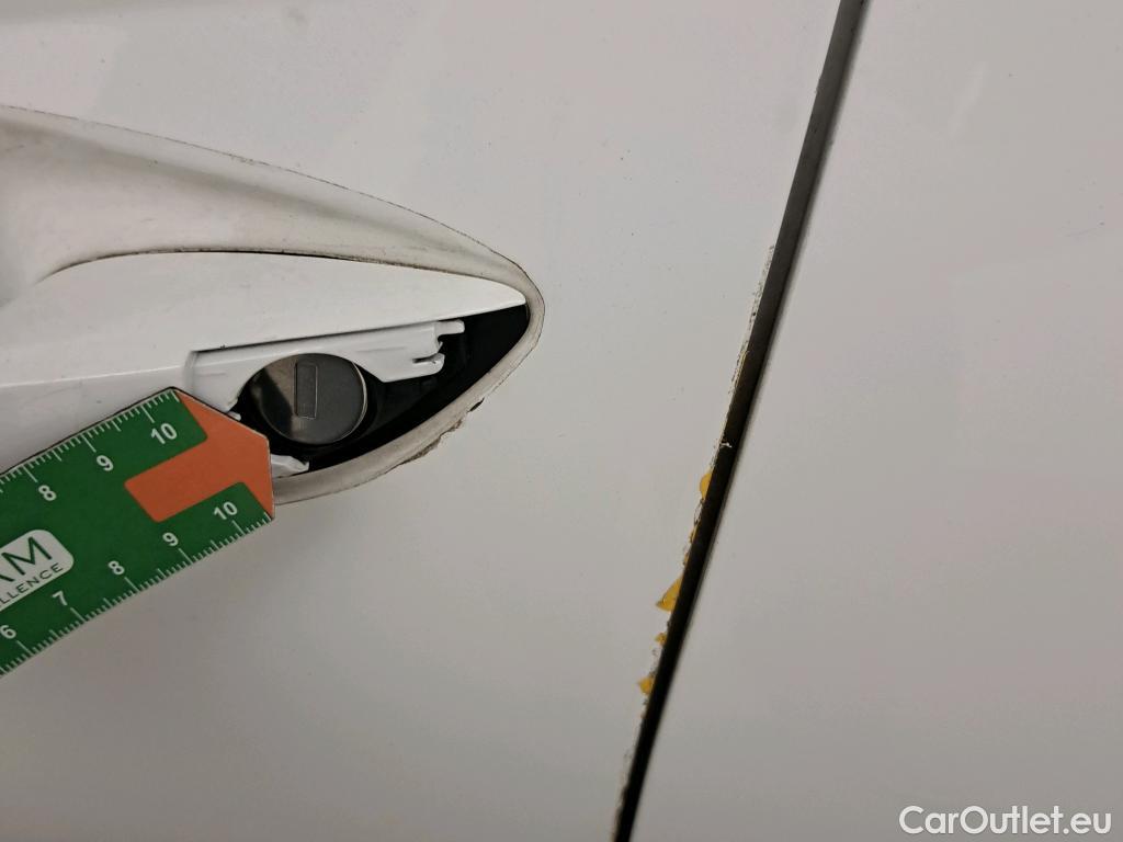  Hyundai  i20 HYUNDAI  / 2020 / 5P / berlina con portón 1.0 TGDI 74kW (100CV) 48V Essence #6