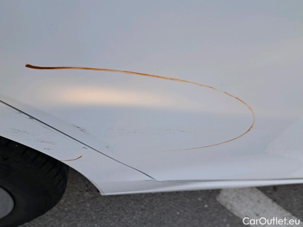  Volkswagen  Golf  VIII Berlina 2.0 TDI 115CV MT6 E6dT #6