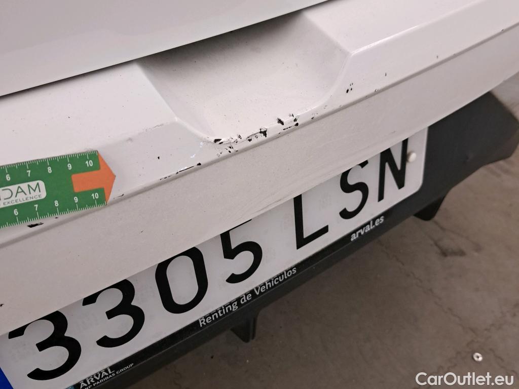  Hyundai  i20 HYUNDAI  / 2020 / 5P / berlina con portón 1.0 TGDI 74kW (100CV) 48V Essence #30