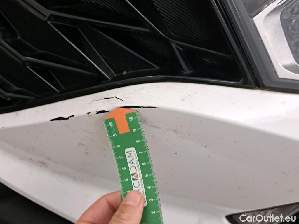  Hyundai  i20 HYUNDAI  / 2020 / 5P / berlina con portón 1.0 TGDI 74kW (100CV) 48V Essence #24