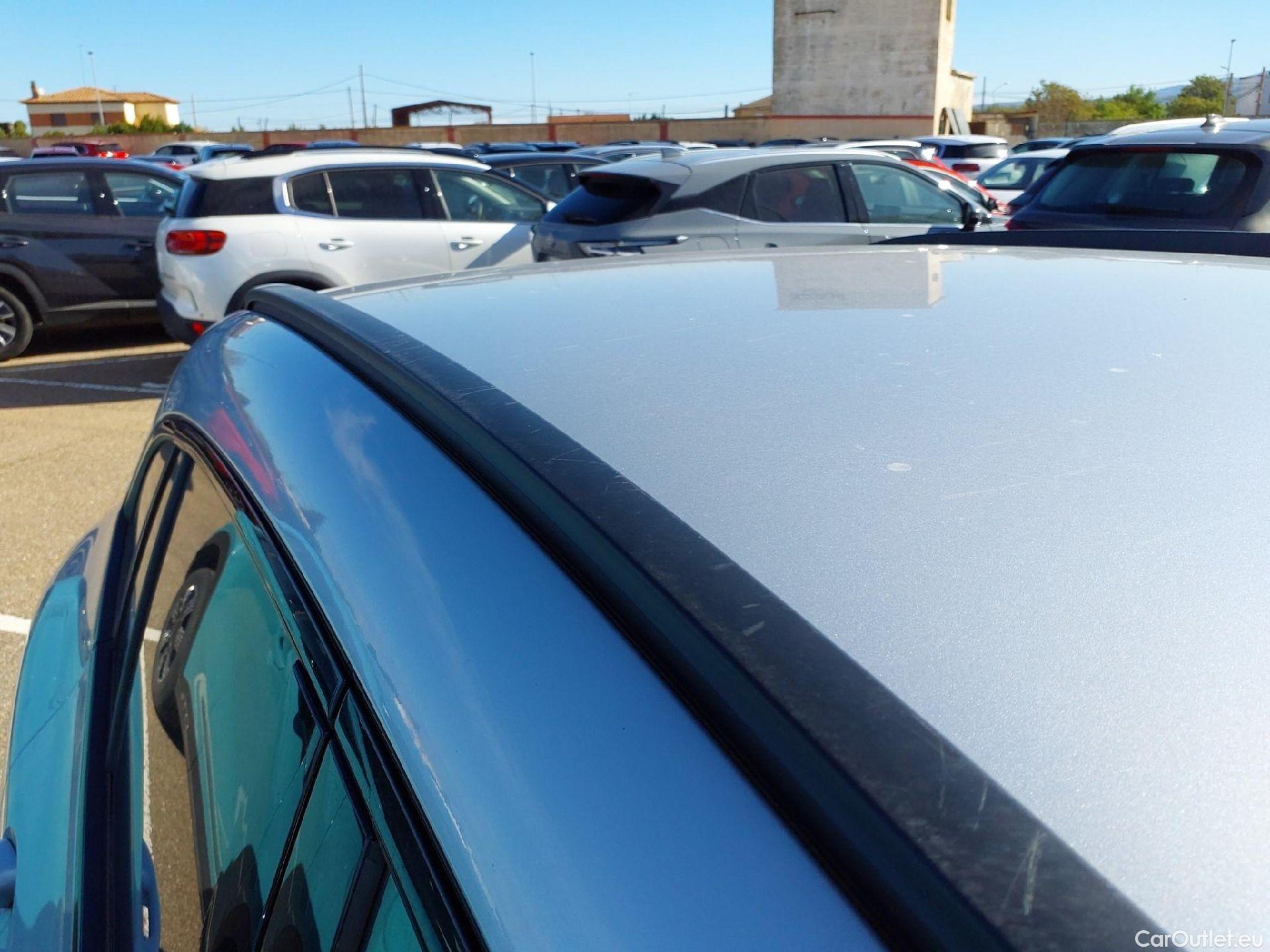  Mercedes  GLA MERCEDES-BENZ  / 2020 / 5P / todoterreno  200 D (AC) #15