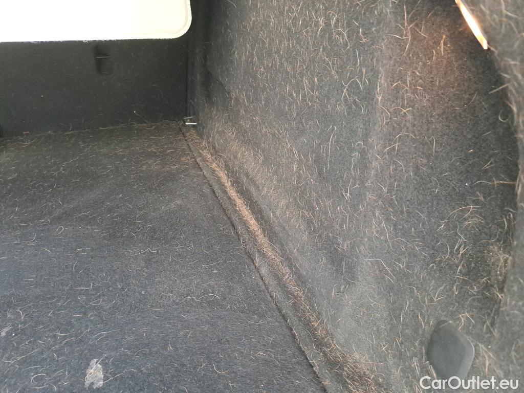  Volvo  XC60 VOLVO  / 2017 / 5P / todoterreno 2.0 B4 D4 AWD Business Plus Auto #20