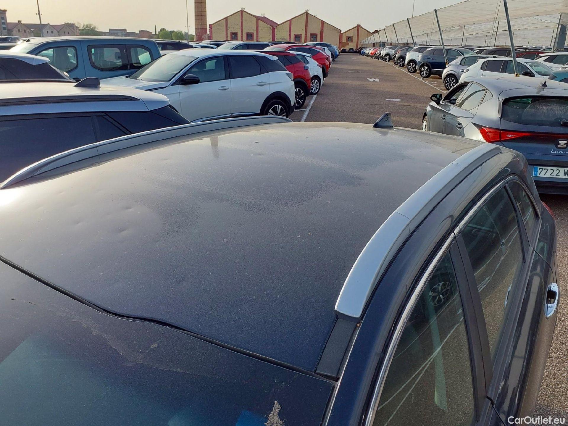  KIA  Niro KIA  / 2019 / 5P / crossover 1.6 GDi HEV 104kW (141CV) Drive #6