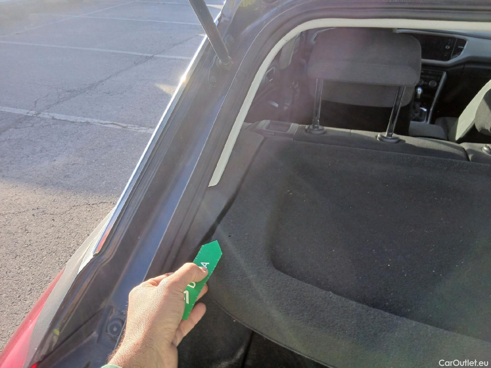  Volkswagen  T-ROC VOLKSWAGEN  / 2017 / 5P / todoterreno Advance 2.0 TDI 110kW (150CV) DSG (AC2) #26