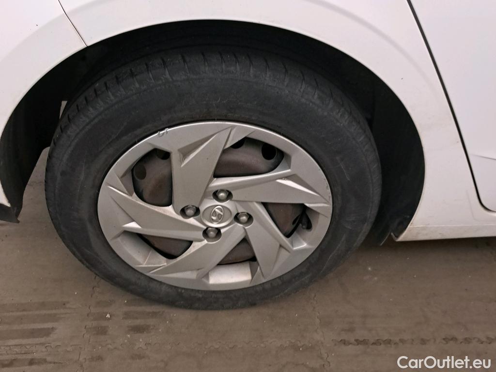  Hyundai  i20 HYUNDAI  / 2020 / 5P / berlina con portón 1.0 TGDI 74kW (100CV) 48V Essence #34