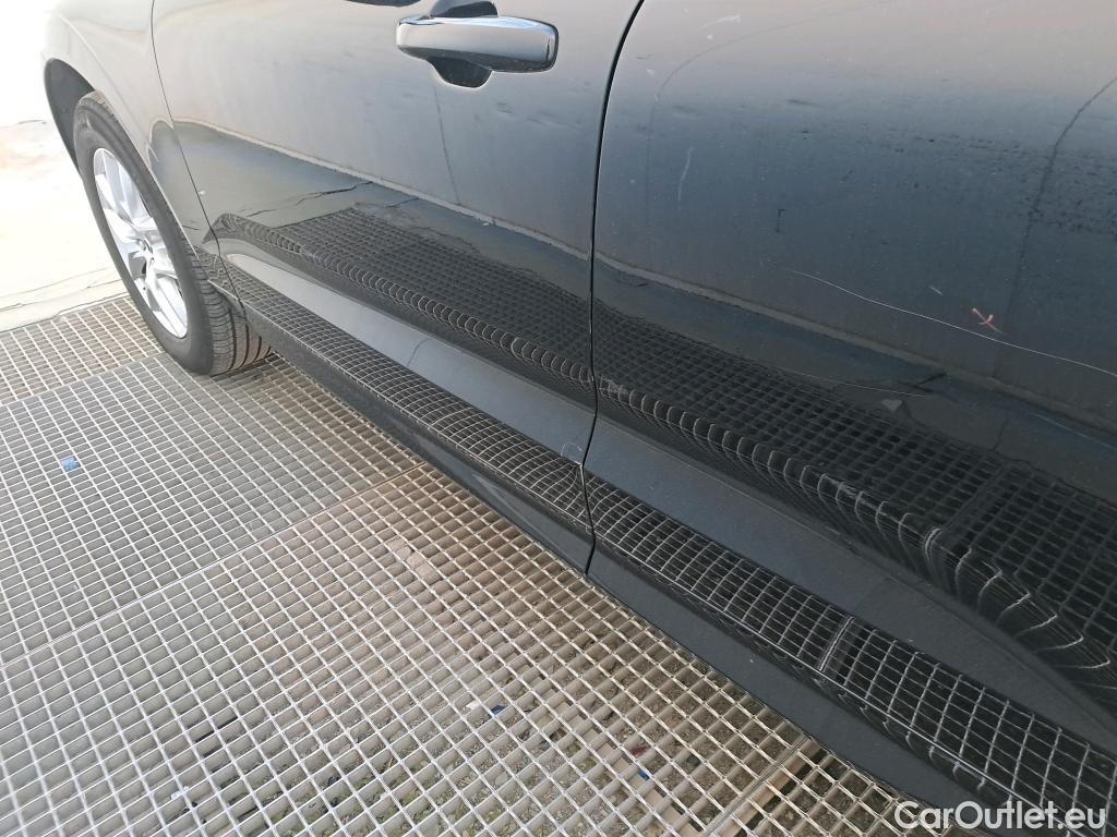  Volvo  XC60 VOLVO  / 2017 / 5P / todoterreno 2.0 B4 D4 AWD Business Plus Auto #3