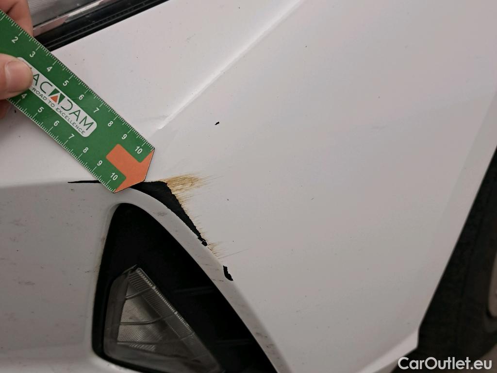  Hyundai  i20 HYUNDAI  / 2020 / 5P / berlina con portón 1.0 TGDI 74kW (100CV) 48V Essence #23