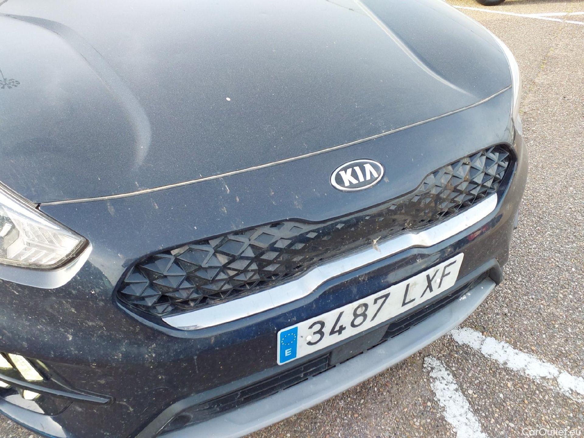  KIA  Niro KIA  / 2019 / 5P / crossover 1.6 GDi HEV 104kW (141CV) Drive #23