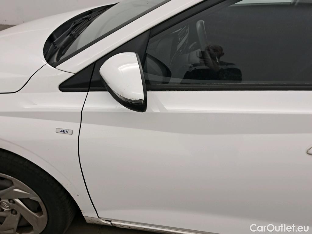  Hyundai  i20 HYUNDAI  / 2020 / 5P / berlina con portón 1.0 TGDI 74kW (100CV) 48V Essence #36