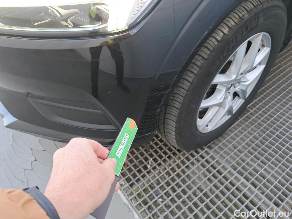  Volvo  XC60 VOLVO  / 2017 / 5P / todoterreno 2.0 B4 D4 AWD Business Plus Auto #6