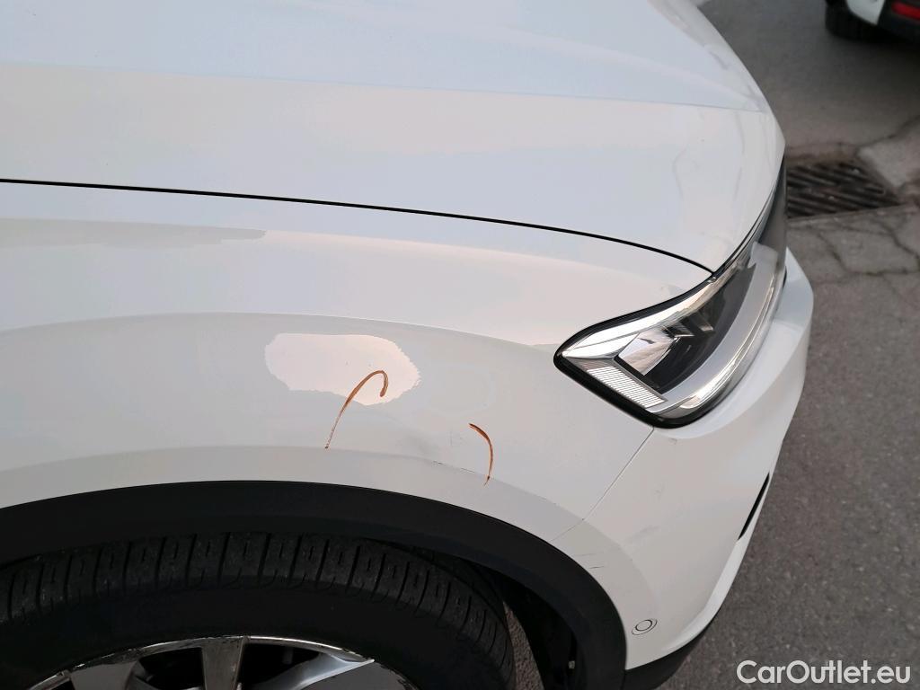  Volkswagen  T-ROC  Life 2.0 TDI 115CV MT6 E6d #3