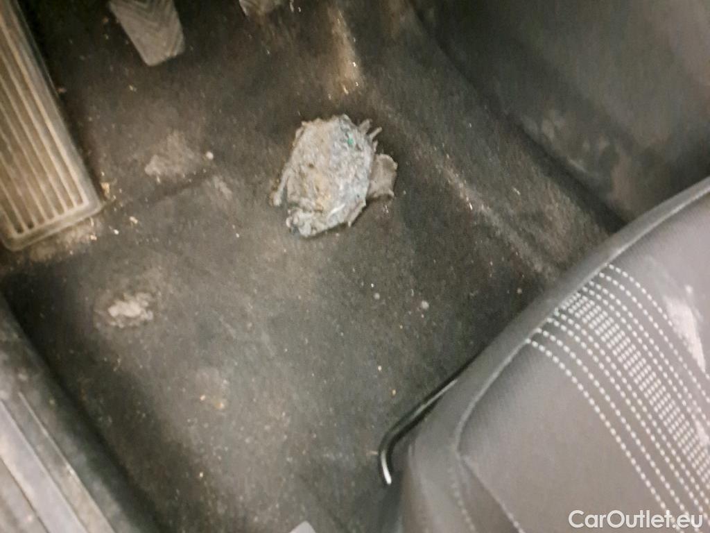  Hyundai  i20 HYUNDAI  / 2020 / 5P / berlina con portón 1.0 TGDI 74kW (100CV) 48V Essence #1