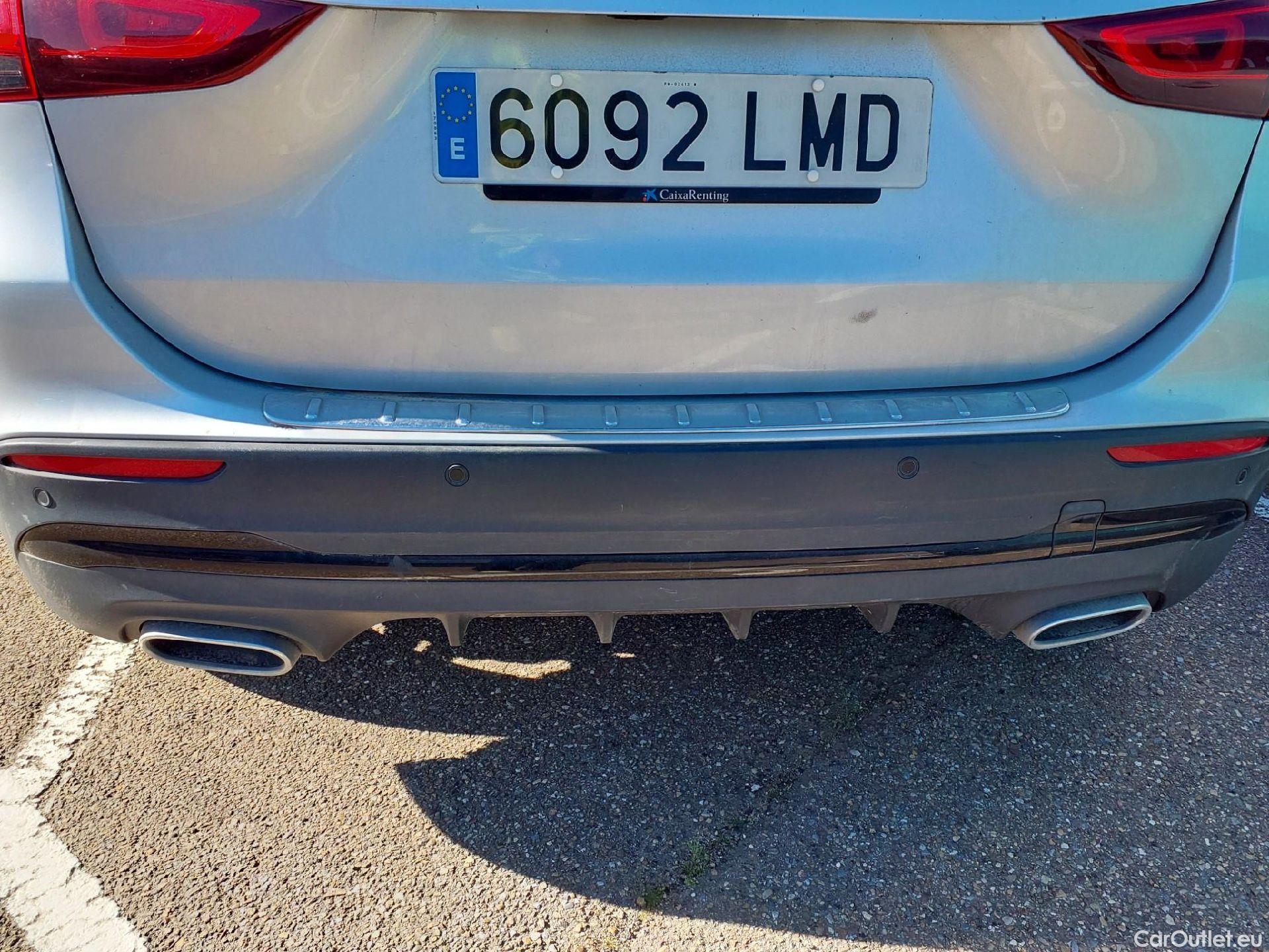  Mercedes  GLA MERCEDES-BENZ  / 2020 / 5P / todoterreno  200 D (AC) #10