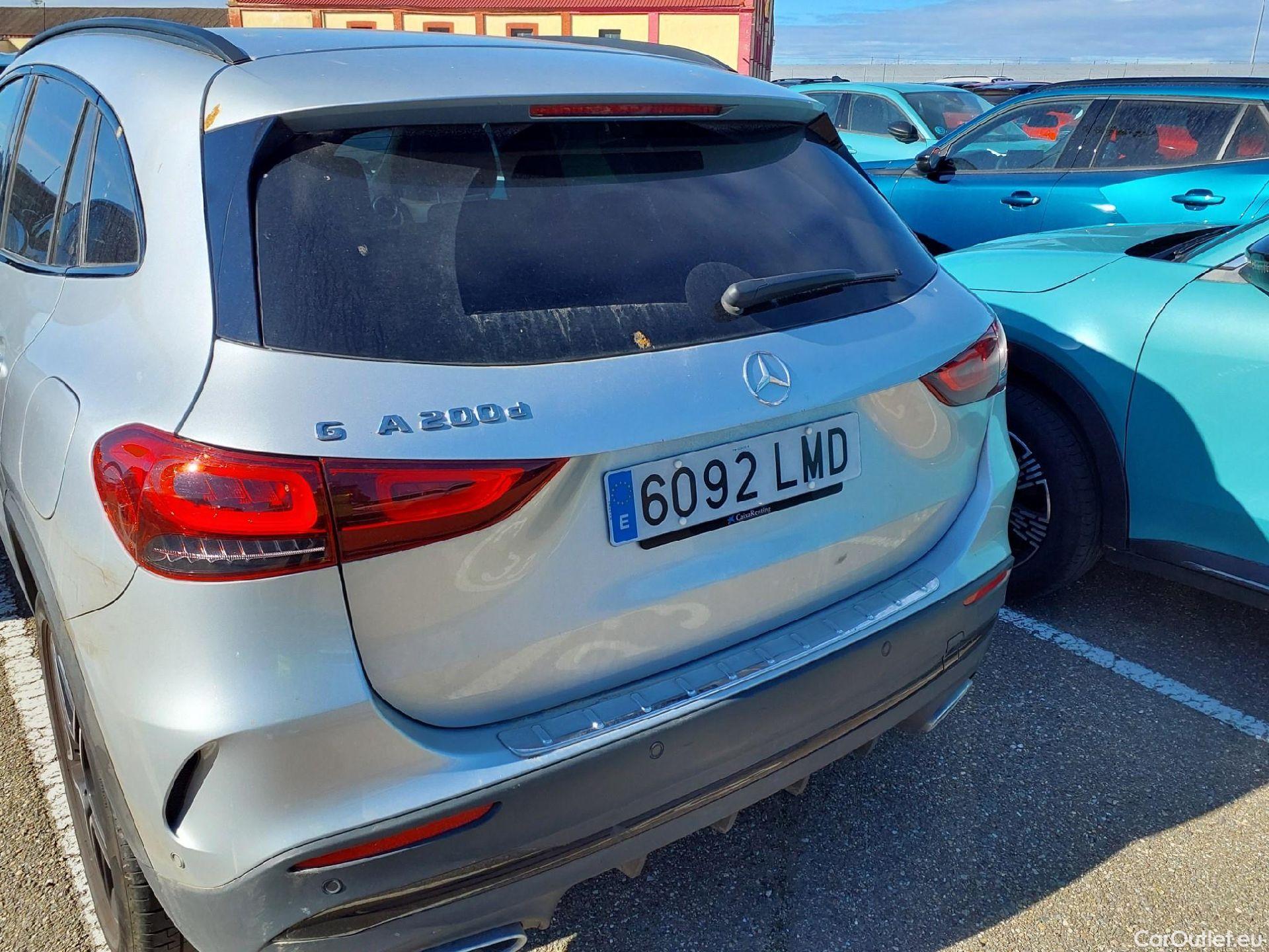  Mercedes  GLA MERCEDES-BENZ  / 2020 / 5P / todoterreno  200 D (AC) #4