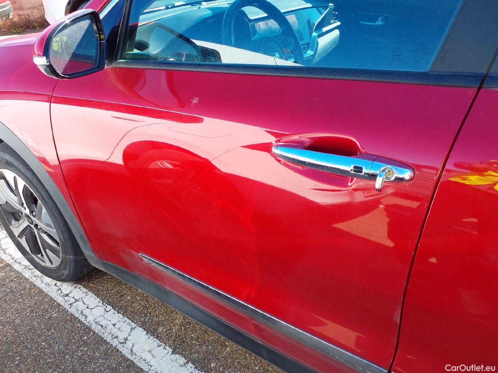  KIA  Niro KIA e- / 2016 / 5P / crossover e- 150kW Emotion (Long Range) #9