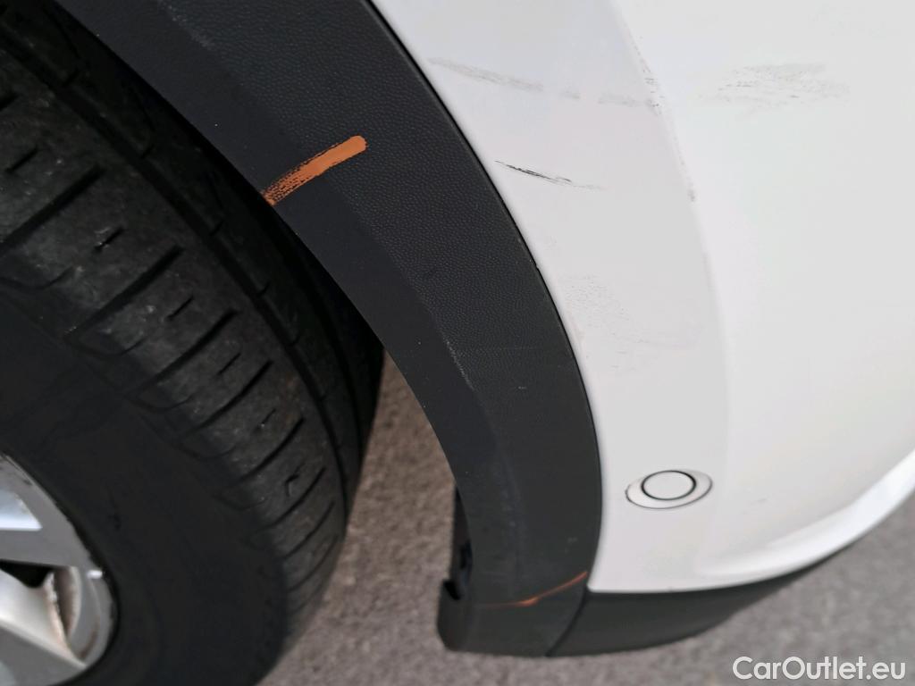  Volkswagen  T-ROC  Life 2.0 TDI 115CV MT6 E6d #20