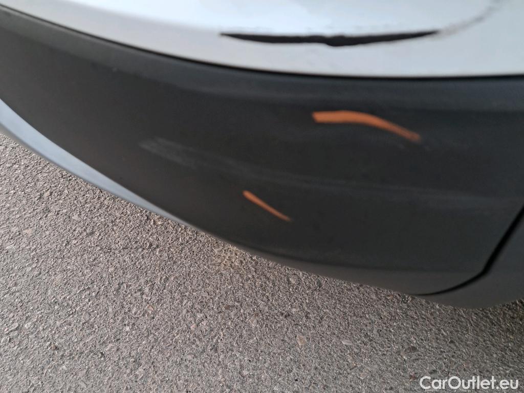  Volkswagen  T-ROC  Life 2.0 TDI 115CV MT6 E6d #12