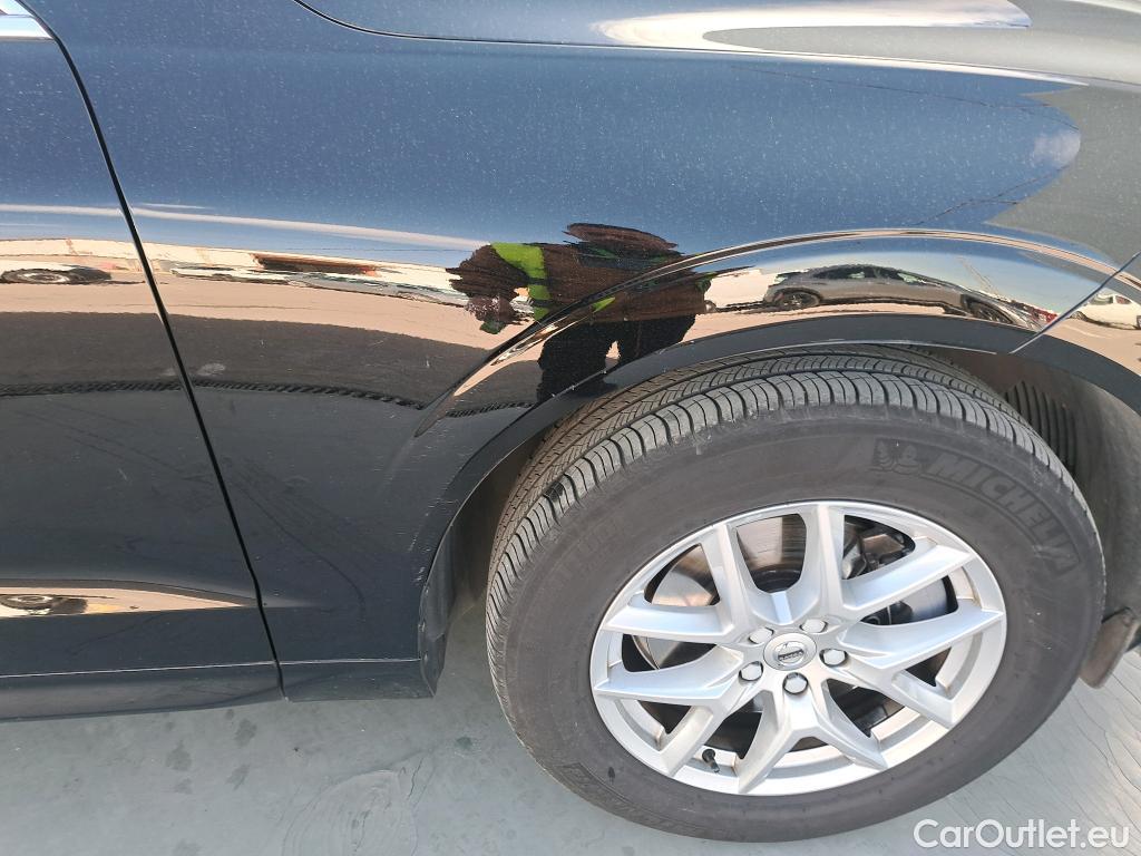  Volvo  XC60 VOLVO  / 2017 / 5P / todoterreno 2.0 B4 D4 AWD Business Plus Auto #14