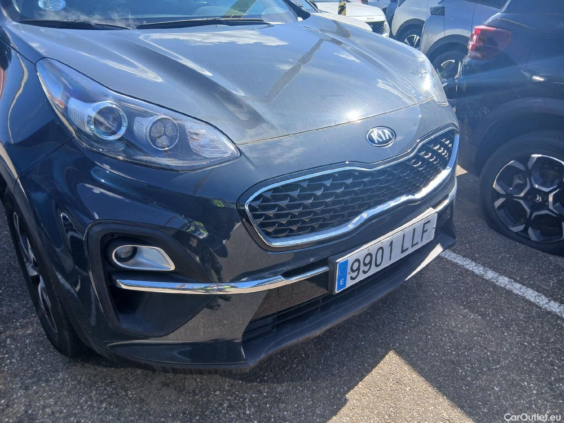  KIA  Sportage KIA  1.6MHEV Drive 100kW(136CV) 4x2(Crist Tintados)(CX) #3